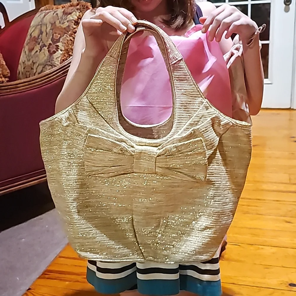 Beautiful Kate Spade Purse. Awesome for Christmas and New Years celebrations!!! - Picture 7 of 7